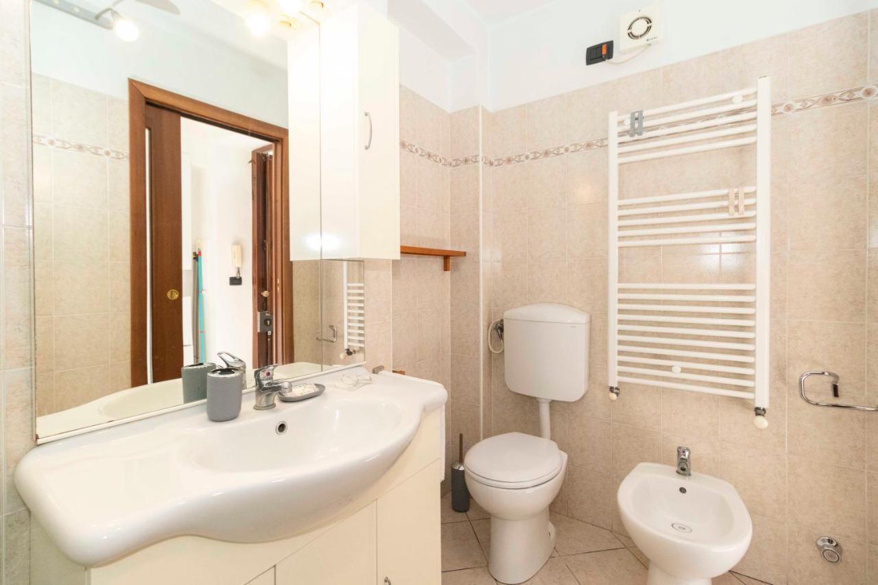 Ferienwohnung Colourful Flat San Donato Turin Exterior foto